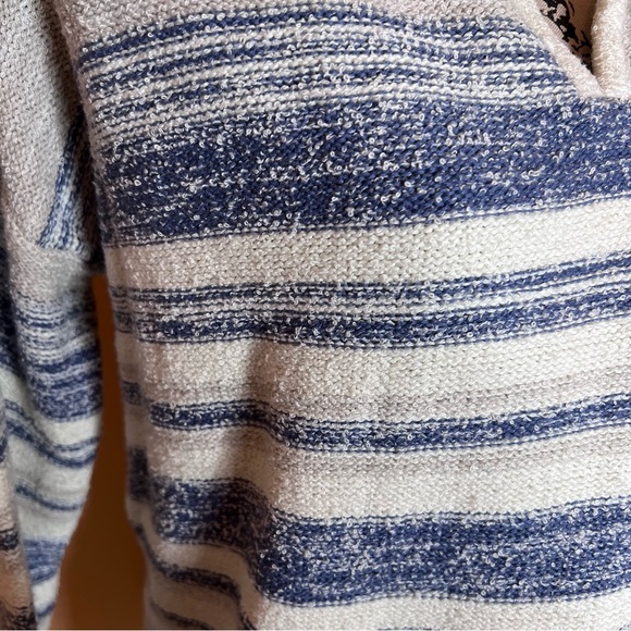 💚Lira Baja Pina hoodie sweater - Picture 6 of 9